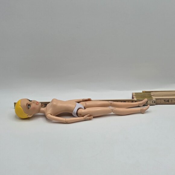 LIV Fashion Doll 1st Issue "Its My Nature" Hayden Nude Poseable Jointed With 2 W - Picture 5 of 11
